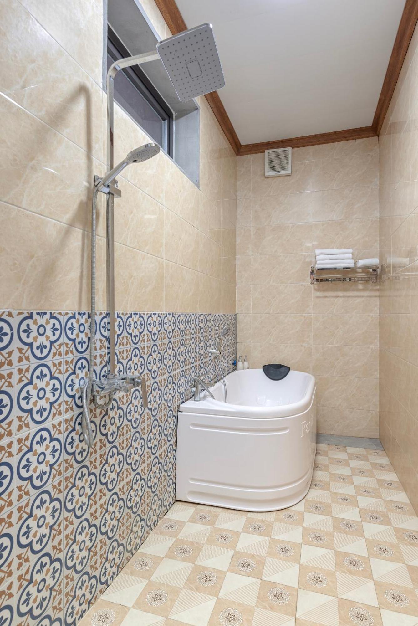 Chay Mountain Retreat Ninh Binh Hotel Buitenkant foto